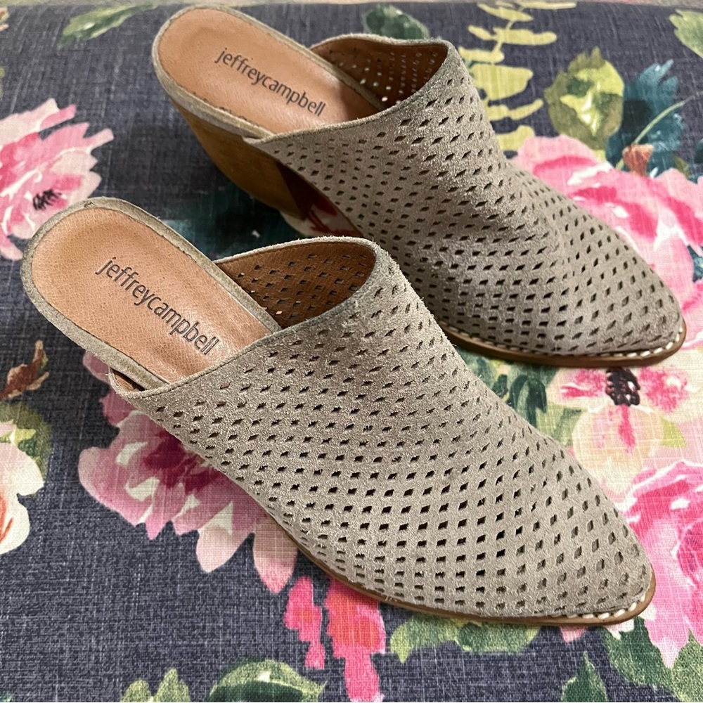 Jeffrey Campbell Suede Perforated Tan Booties size 7.5 - Picture 6 of 7
